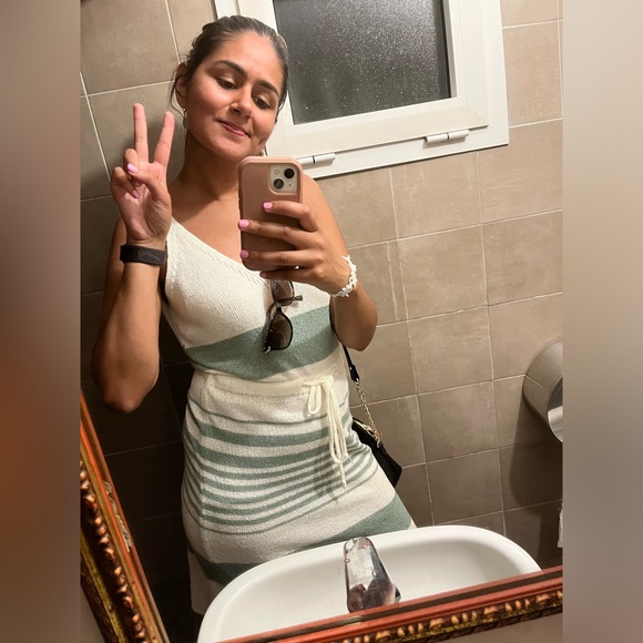 Knit white and sage summer dress - Picture 2 of 3